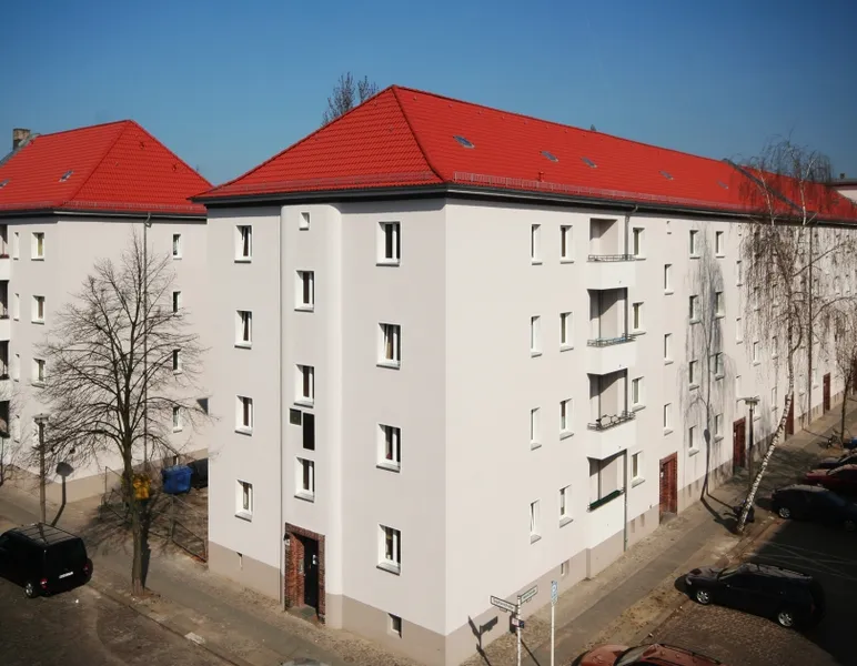 Charmanter Altbau mit Balkon — photo 1
